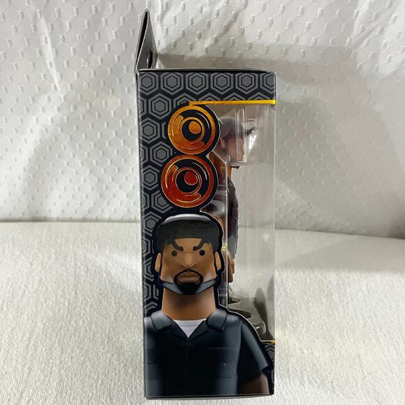 Funko Ice Cube Premium Gold Rapper Singer Hip Hop Vinyl Action Figure Doll - Picture 4 of 7